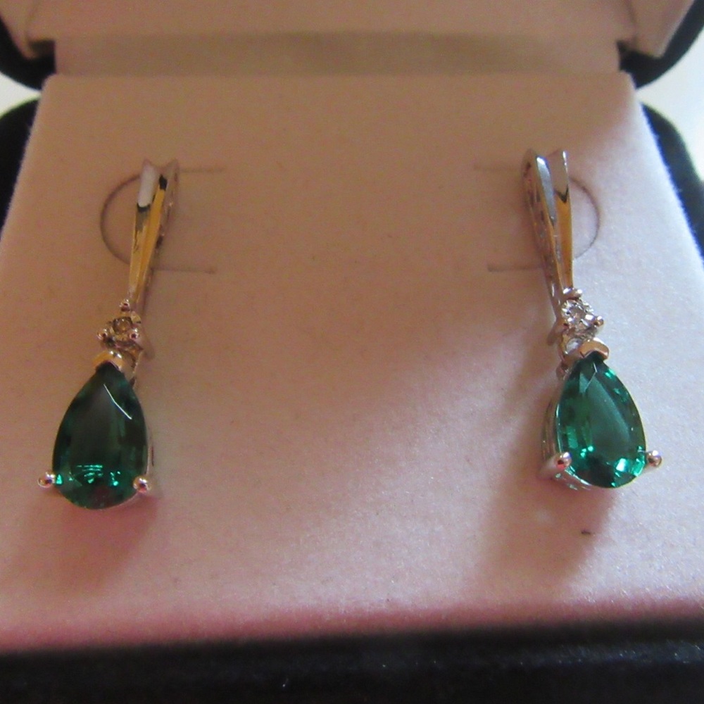 Emerald Diamond Earrings